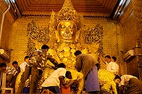 Myanmar Birmanie experience : pagode Maha Muni, Mandalay